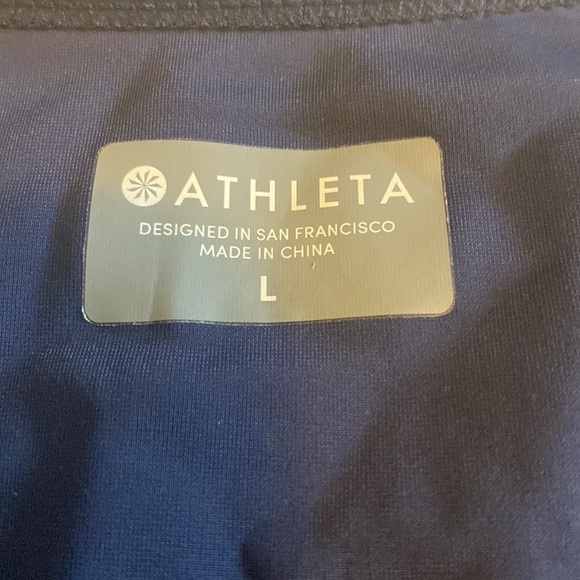 Athleta women’s short sleeve shirt, size large, navy, blue, aqua, and red - Picture 5 of 11